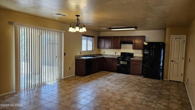 Foto del edificio - Rancho Valencia 3 bedroom, 2 bath unfurnis...