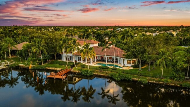 Foto del edificio - 18669 SE Palm Island Ln