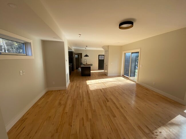 Building Photo - 81 Havermans Ave