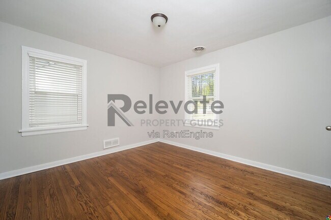 Foto del edificio - 9020 Weldon Dr