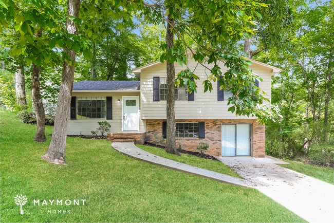Building Photo - 6860 Markham Dr