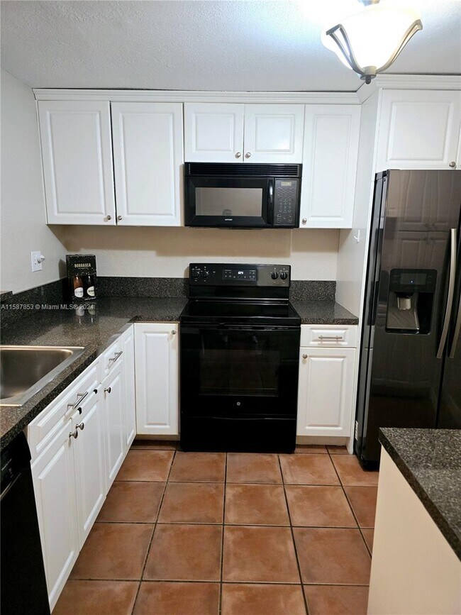 Building Photo - 11225 SW 88th St