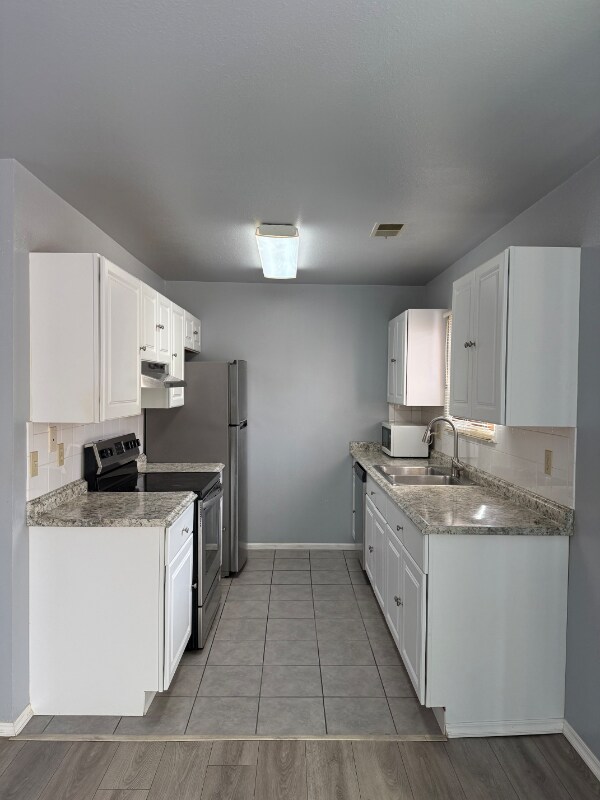 Foto del edificio - 15135 E Wesley Ave