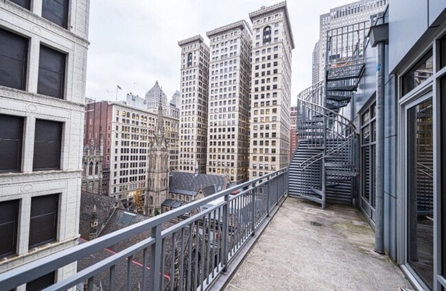 Photo - Luxury Penthouse Condo Downtown with Private Patio & Amazing Views Available Now!