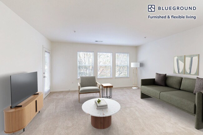 Building Photo - 1569 Onyx Dr