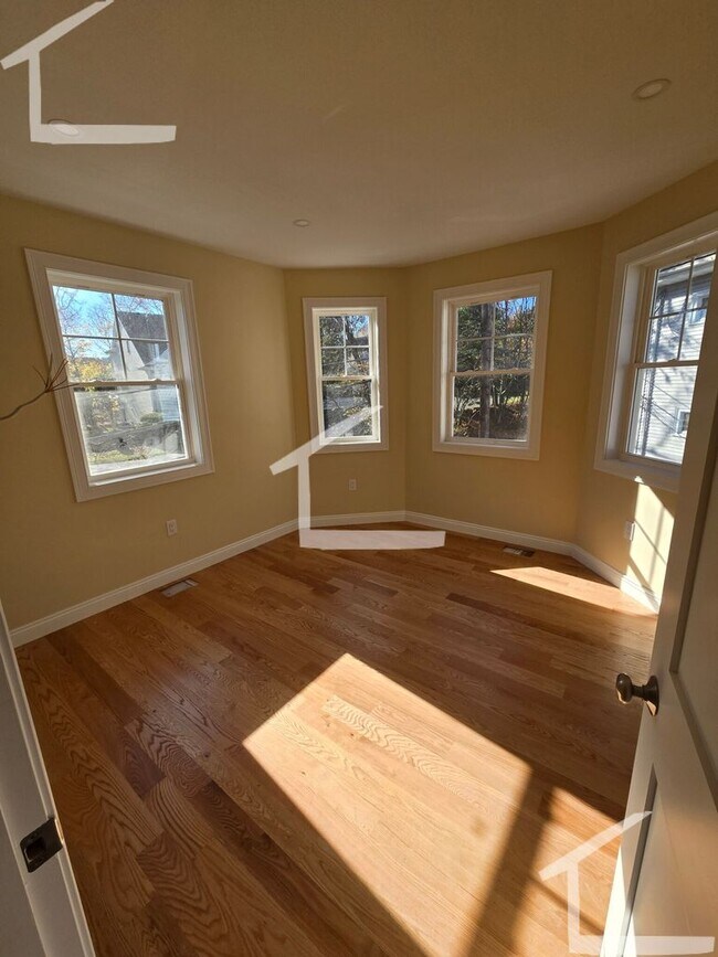 Photo - Charming 3 Bedroom-No Broker Fee Apartment