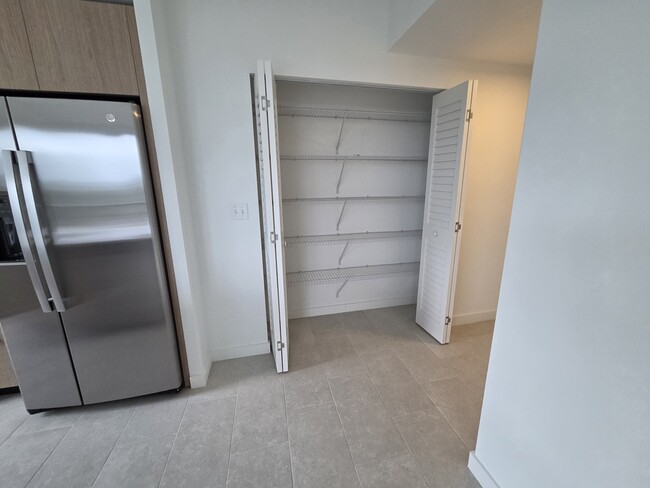 Foto del edificio - 3076 NW 18th Ter