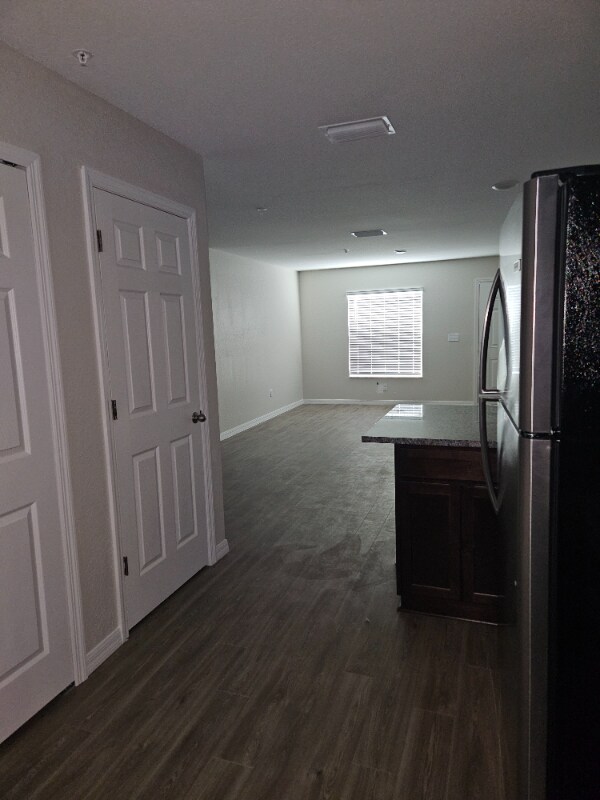 Foto del edificio - 64 Walnut Rd