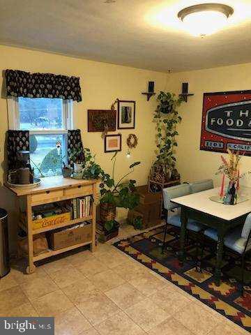 Foto del edificio - 213 Berwyn Pl