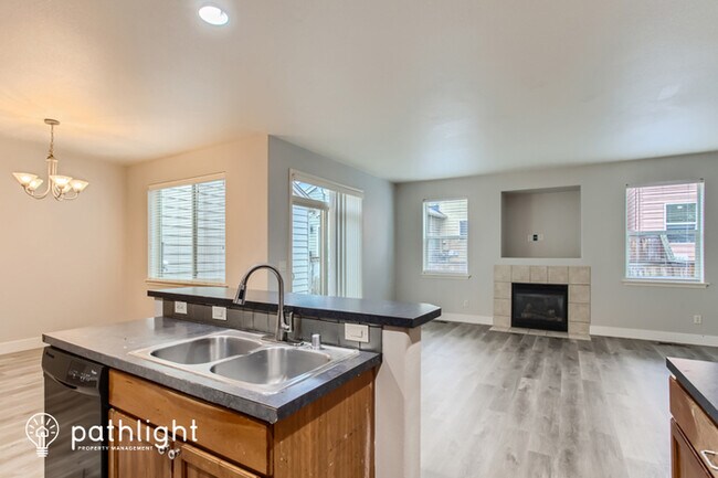 Foto del edificio - 5922 Northeast 48th Street