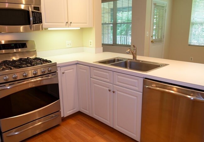Photo - 12202 Burncourt Rd Apartment