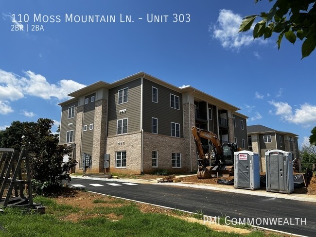 Building Photo - 2 Bed / 2 Bath Apartment (Available Now)