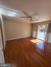 Building Photo - 1970 Crescent Park Dr