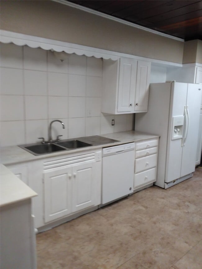 Building Photo - 4730 Orange St