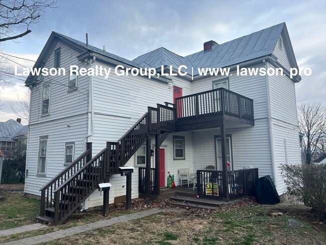 Building Photo - 360 Mountain Ave SW