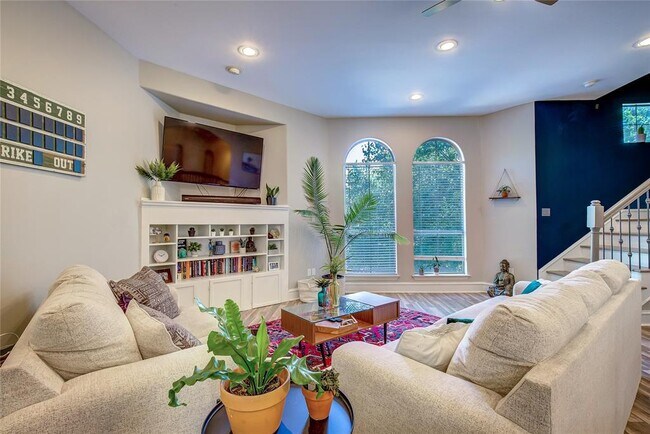Foto del edificio - 2022 N Fitzhugh Ave