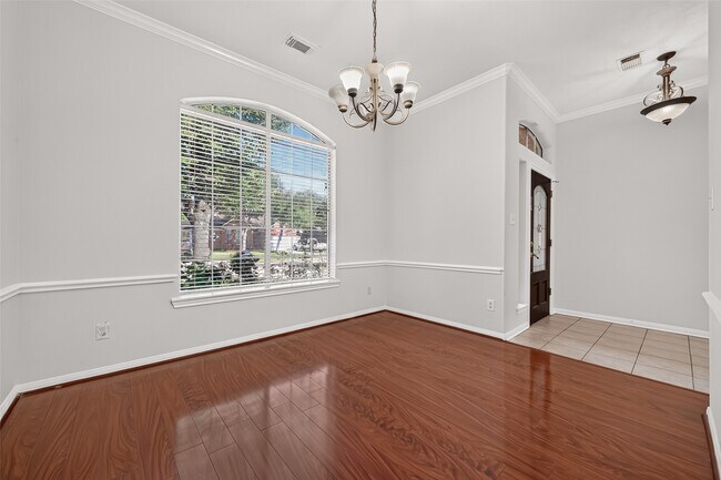 Foto del edificio - 10802 Warner Hollow Ct