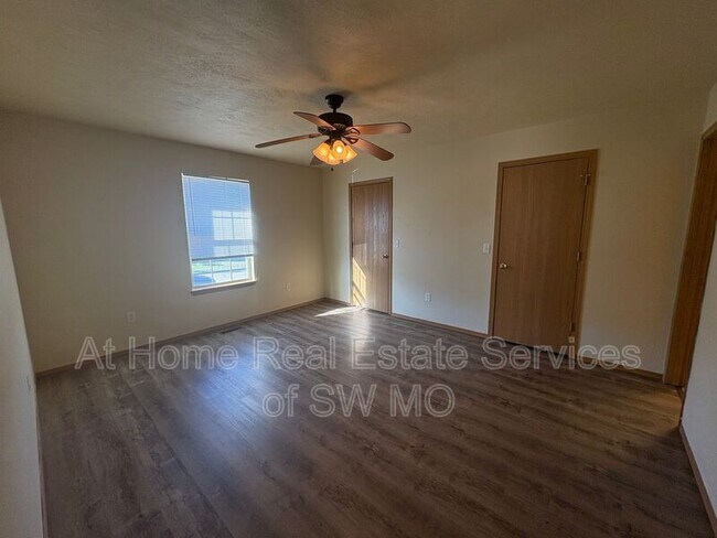 Building Photo - 5691 N Purple Ln