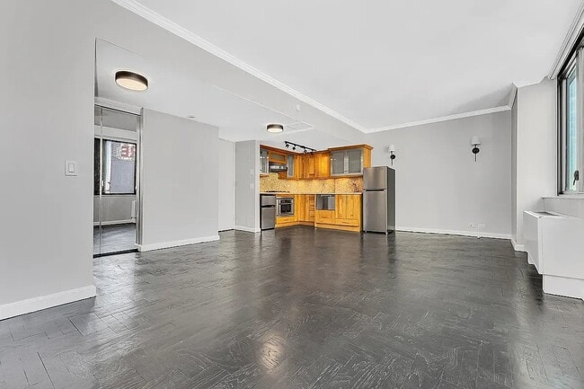 Foto del edificio - 62 W 62nd St