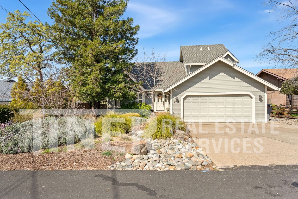 Foto principal - Granite Bay 3 Bedroom Home steps from Fols...