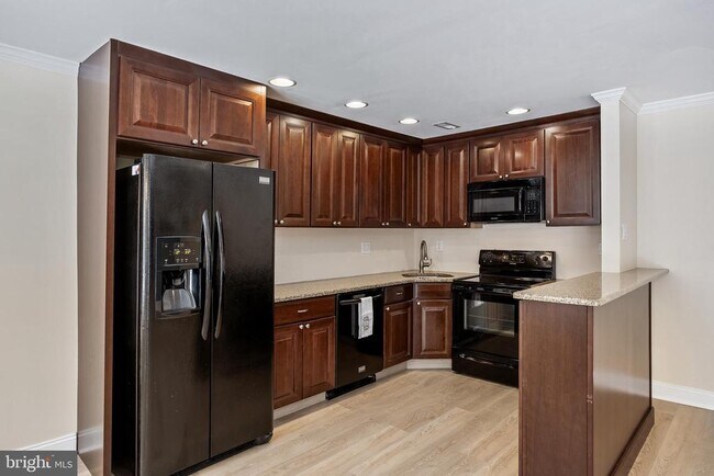 Foto del edificio - 1 Bridgewater Dr