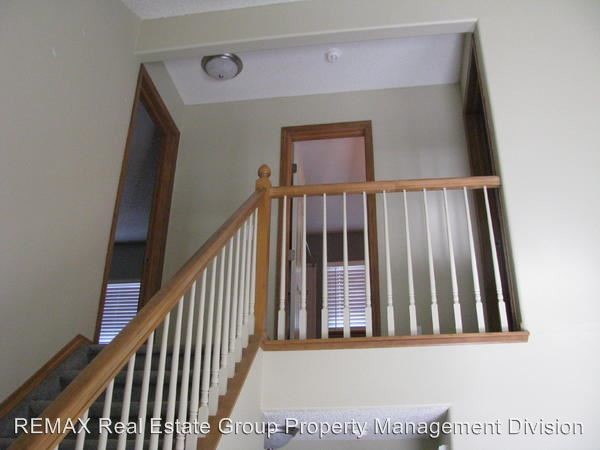 Building Photo - 4 br, 3 bath House - 6705 Bear Tooth Dr.