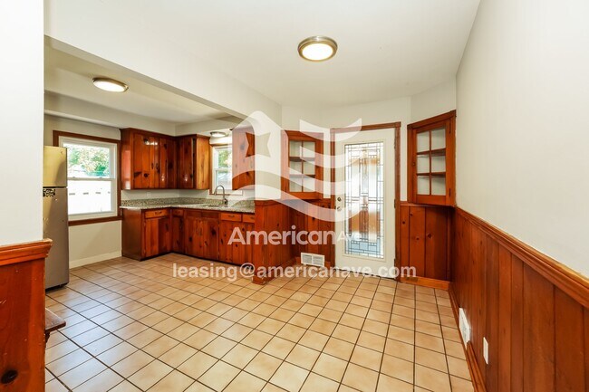 Foto del edificio - 61 Sunnycliff Dr