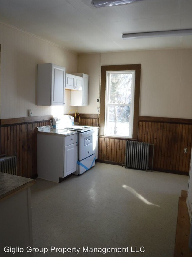 Building Photo - 3 br, 1 bath House - 742 Gino Merli Drive