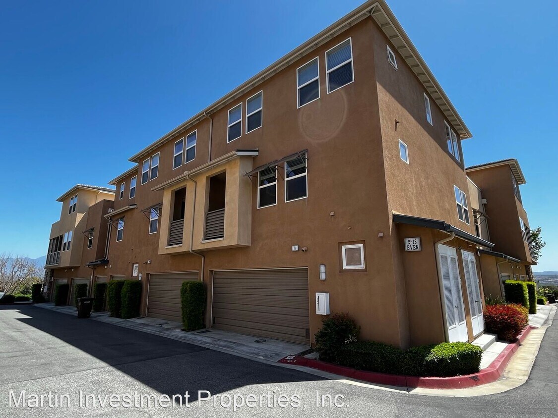 2 br, 2.5 bath House 8 Colonial Way House Rental in Aliso Viejo, CA