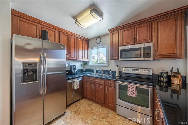 Foto del edificio - 218 Walnut Ave