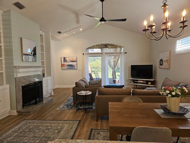 Building Photo - 636 Sand Isles Cir