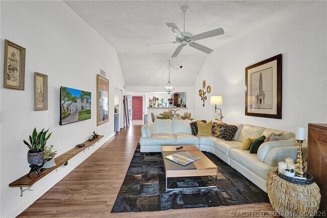 Foto del edificio - 7533 Glendevon Ln