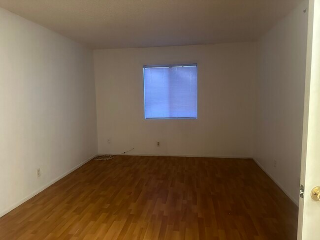 Foto del edificio - 5165 Walnut Ave