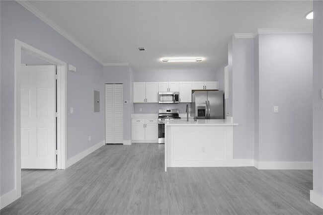 Building Photo - 14340 Fredricksburg Dr