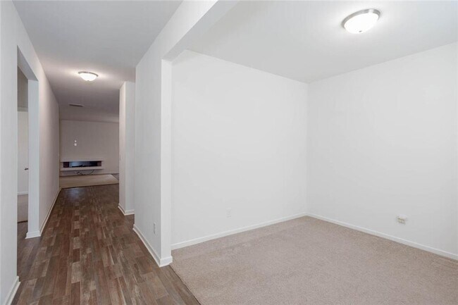 Building Photo - 24 Seattle Slew Way