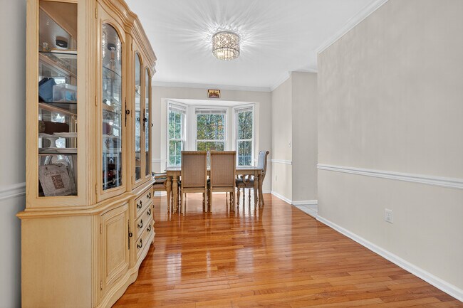 Building Photo - 1 Palisades Rd