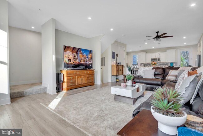 Foto del edificio - 8353 Amber Beacon Cir