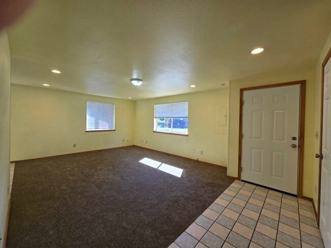 Building Photo - 2114 Becker St
