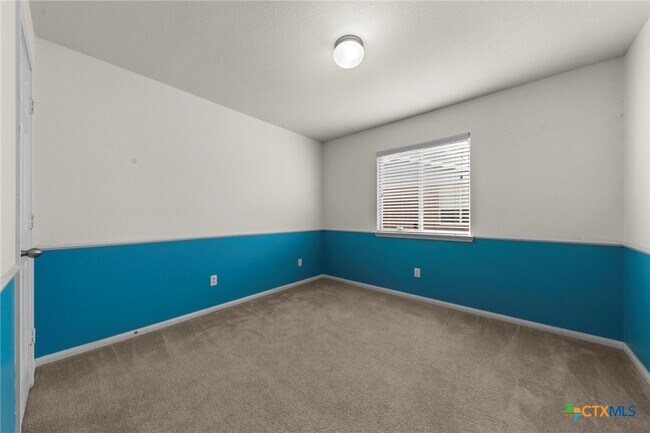 Foto del edificio - 503 Vega Ln