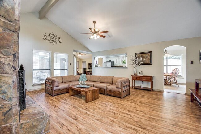 Foto del edificio - 541 Anderson Ave