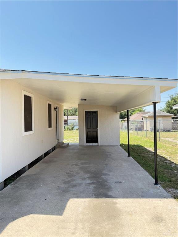Building Photo - 4321 Royal Palm St