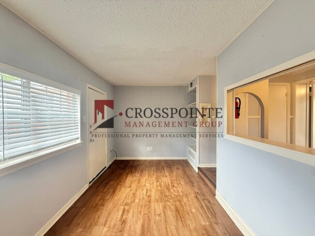 Foto del edificio - Tour Today! 1 Bed 1 Bath at Broadway Apartments! All Bills Paid!