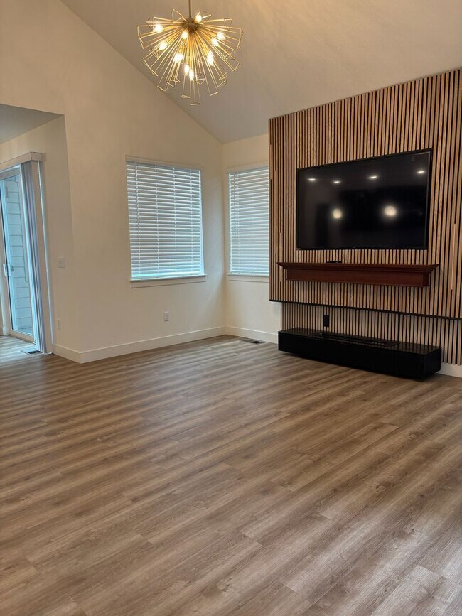 Foto del edificio - 5063 McKinnon Ct