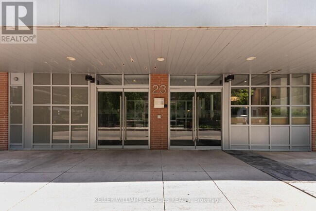 Photo du bâtiment - 23-423 Brant St