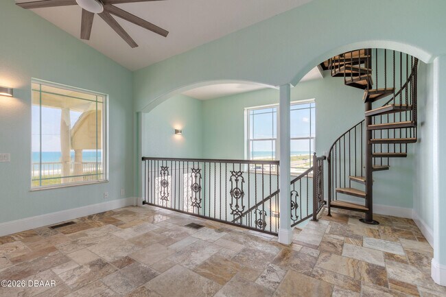Foto del edificio - 2288 S Ocean Shore Blvd