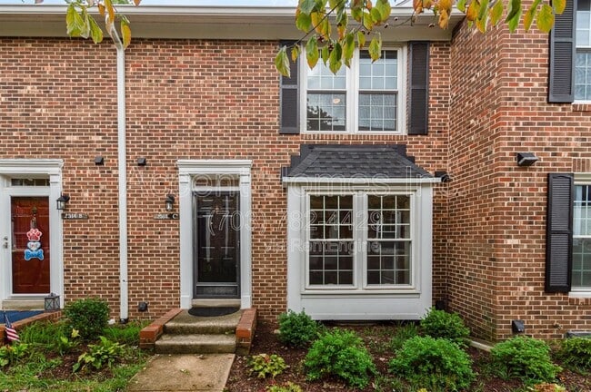 Photo - 2514 S Arlington Mill Dr Townhome