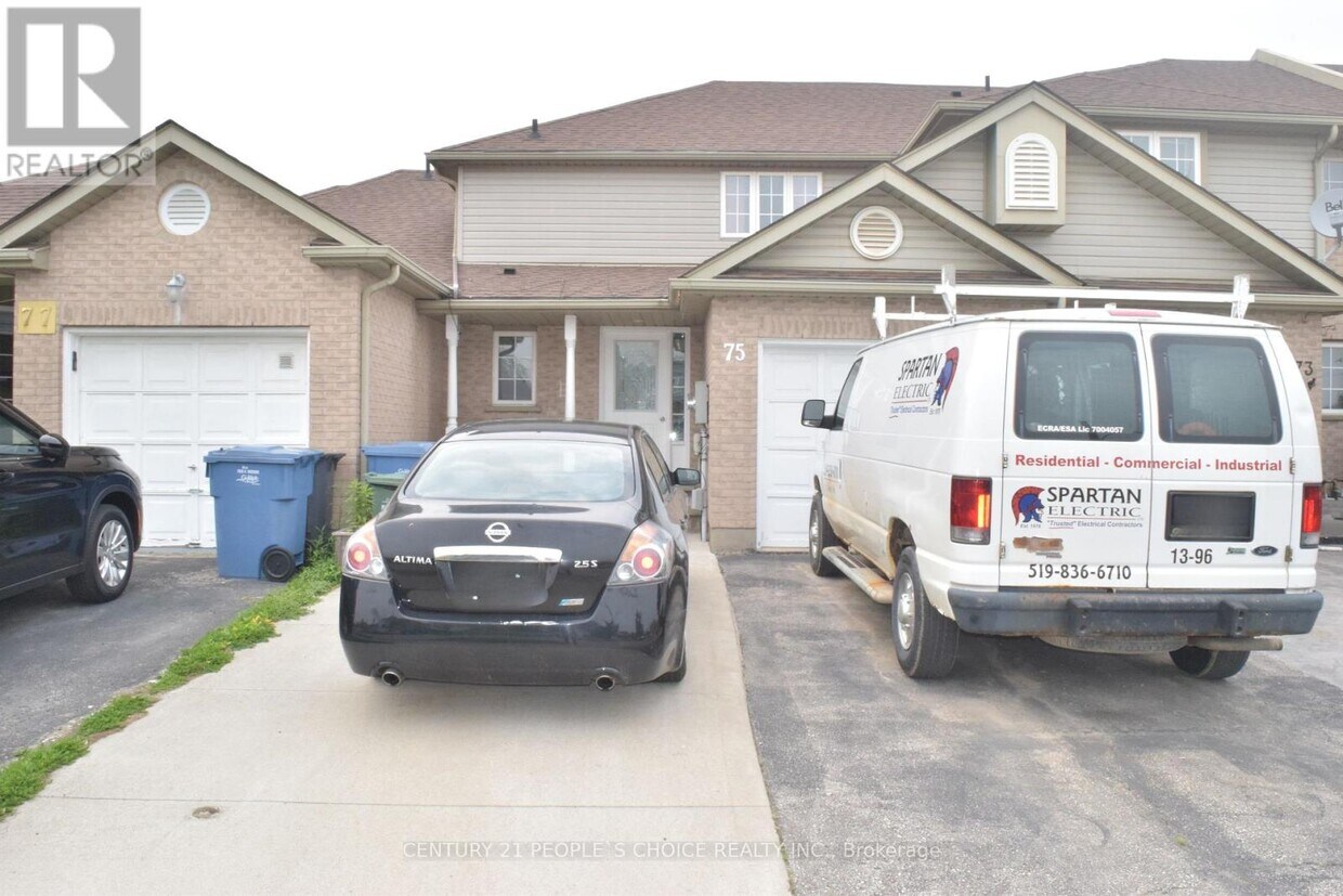 Primary Photo - 75 Hewitt Ln