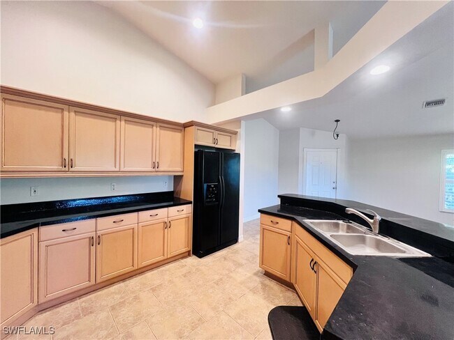 Foto del edificio - 3981 Bennett Ln
