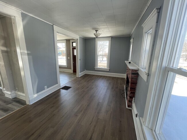 Foto del edificio - 310 S Atkinson St