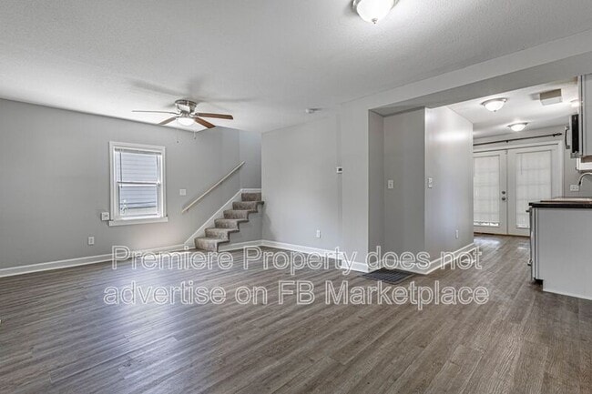 Building Photo - 4108 N Mersington Ave